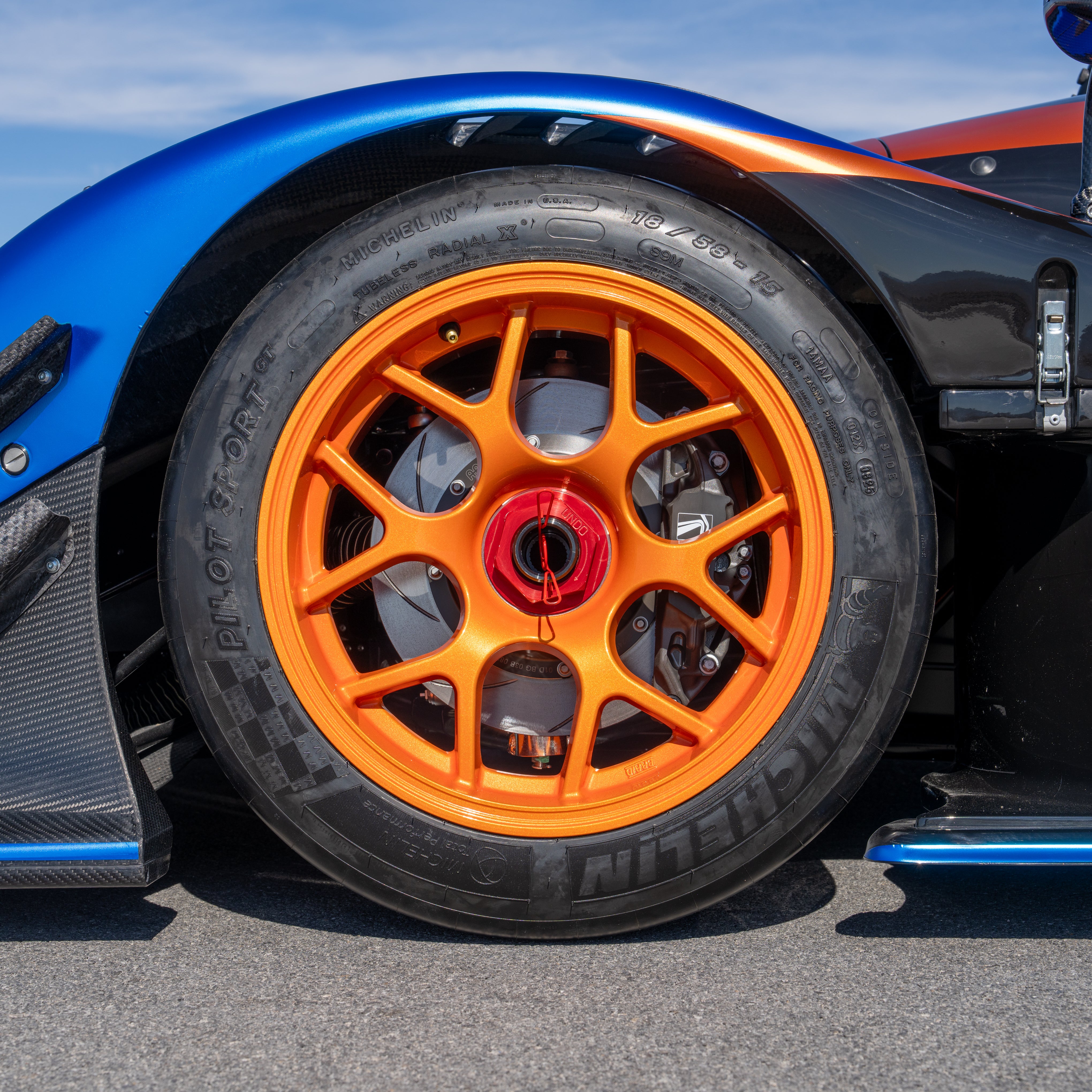 2025 Radical SR3XXR Center Carbon Seat 1500cc Cup Spec - Spring Mountain Livery - In stock and ready for delivery
