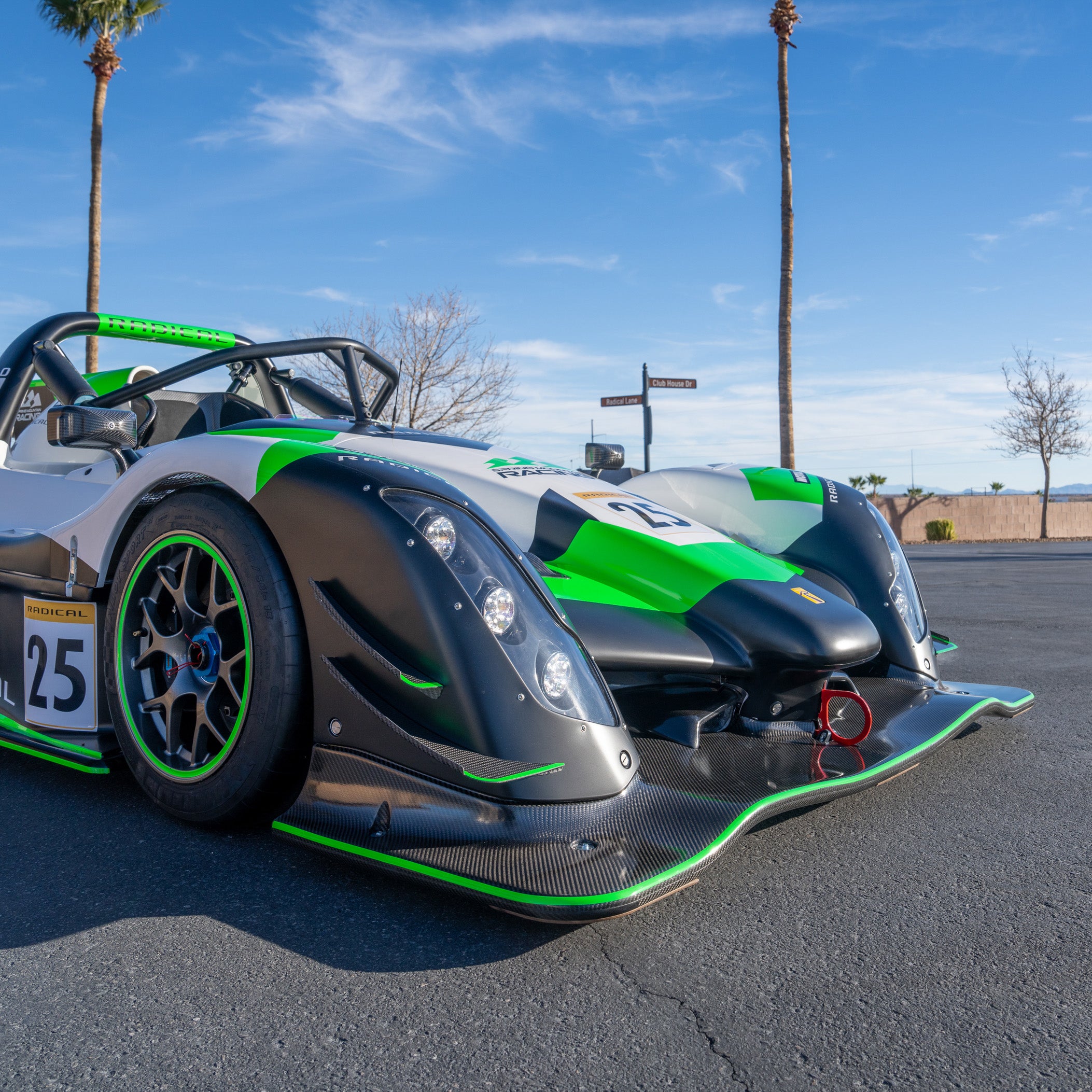 2025 Radical SR10XXR - Center Seat - Carbon Seat