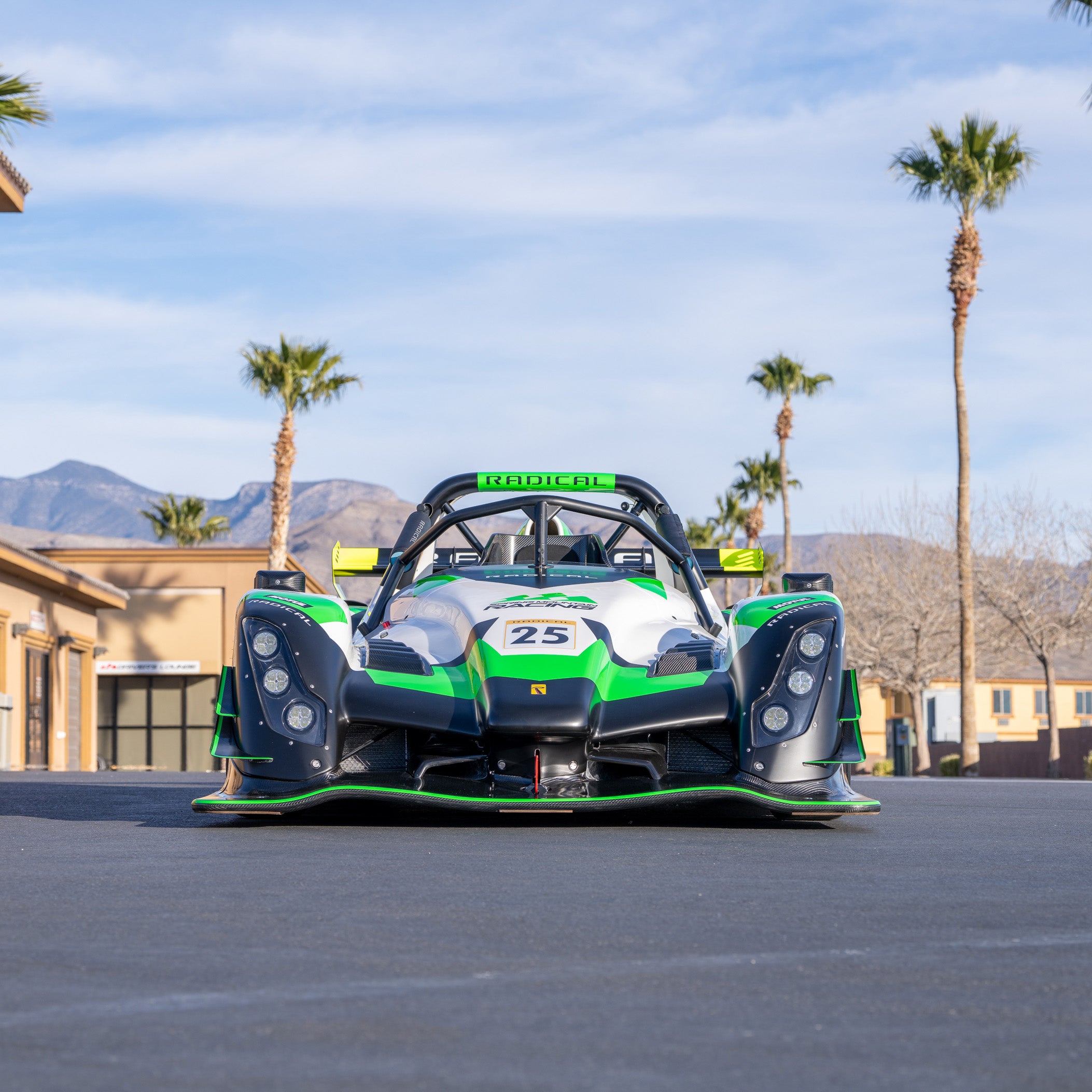 2025 Radical SR10XXR - Center Seat - Carbon Seat