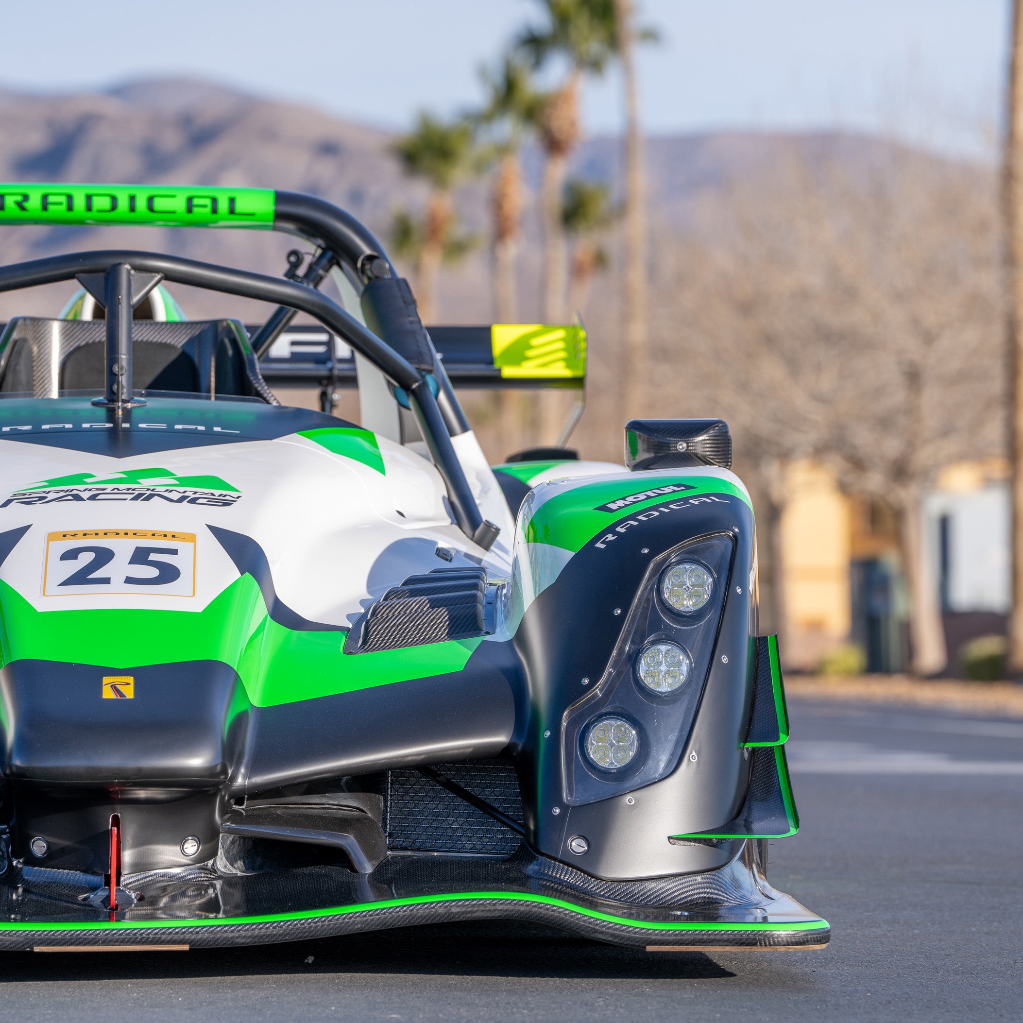 2025 Radical SR10XXR - Center Seat - Carbon Seat