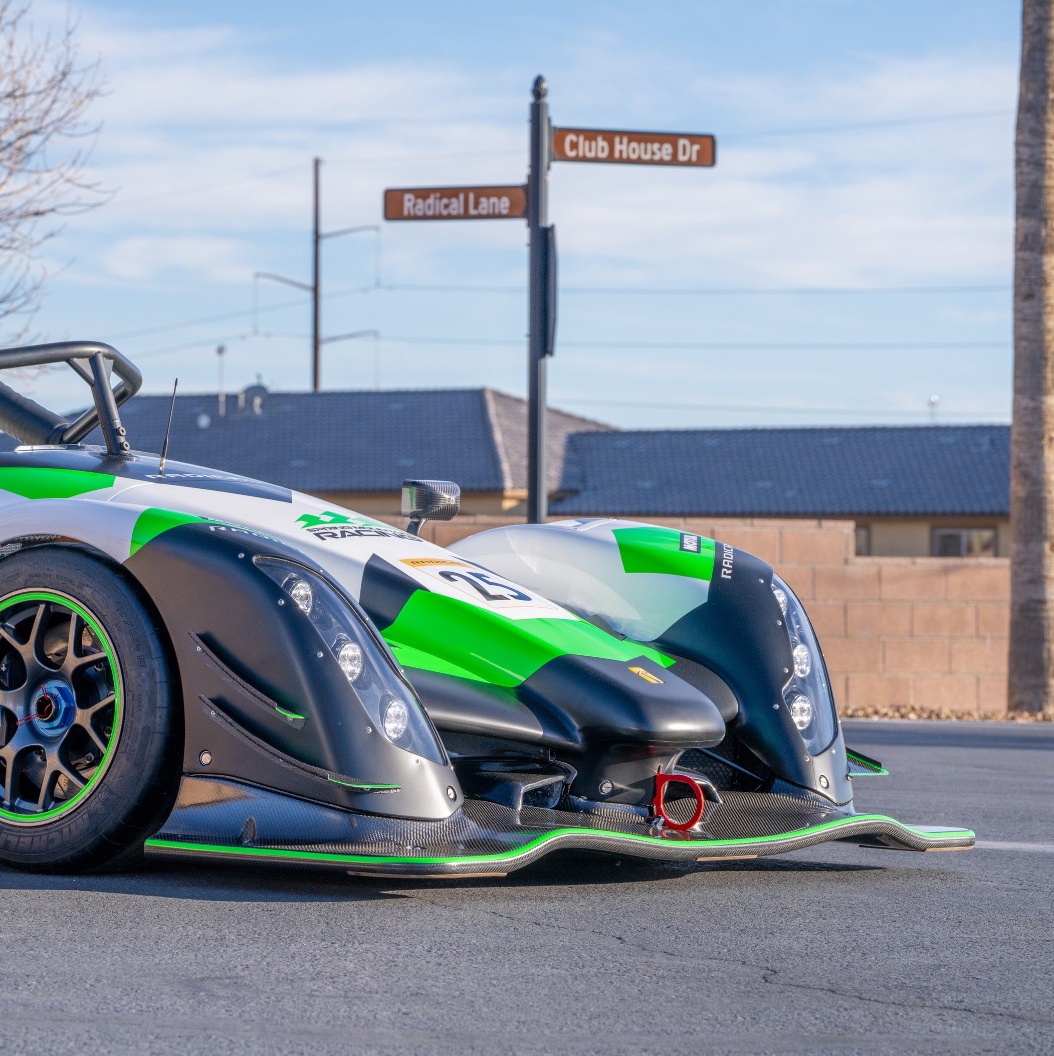 2025 Radical SR10XXR - Center Seat - Carbon Seat