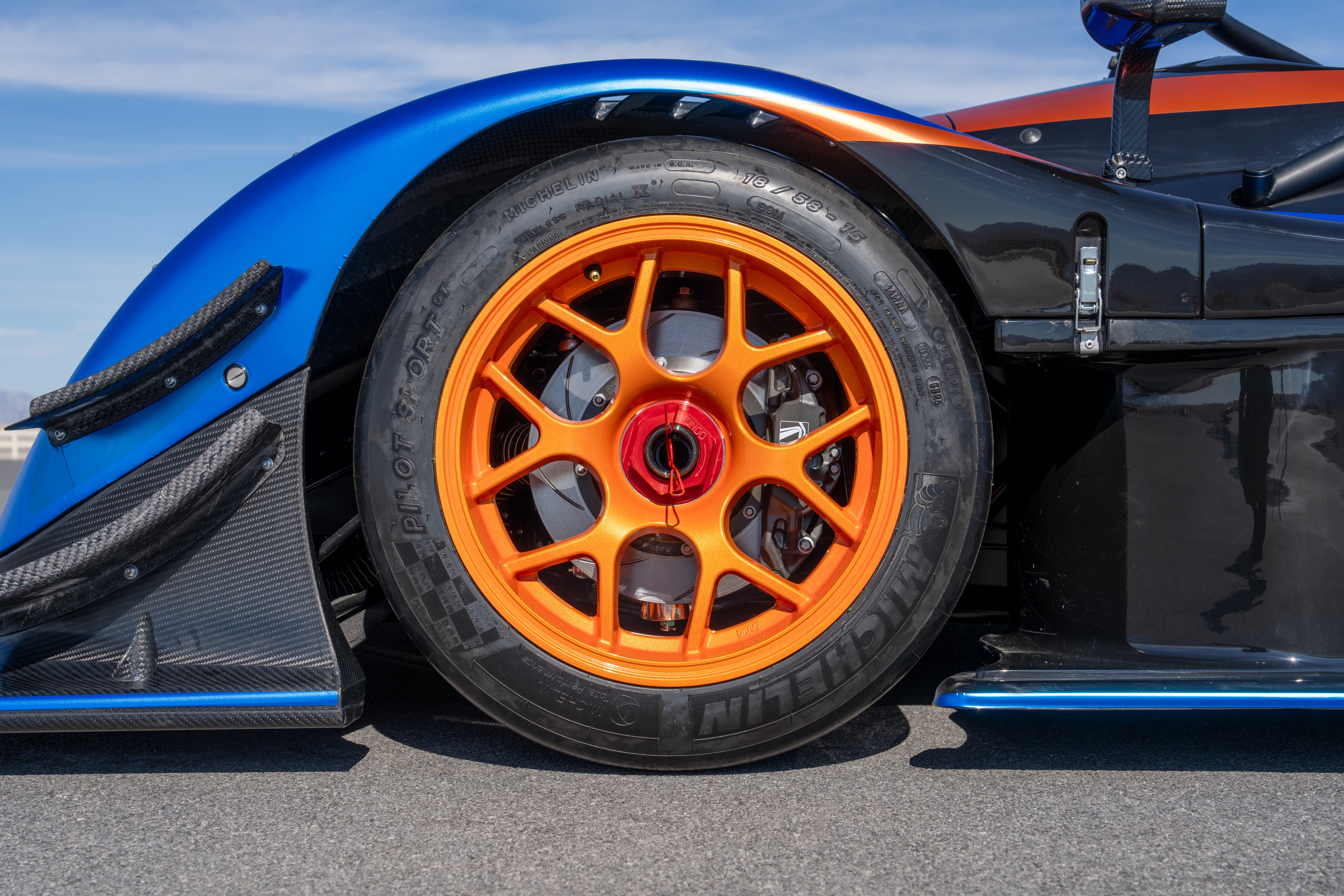 2025 Radical SR3XXR Center Carbon Seat 1500cc Cup Spec - Spring Mountain Livery - In stock and ready for delivery
