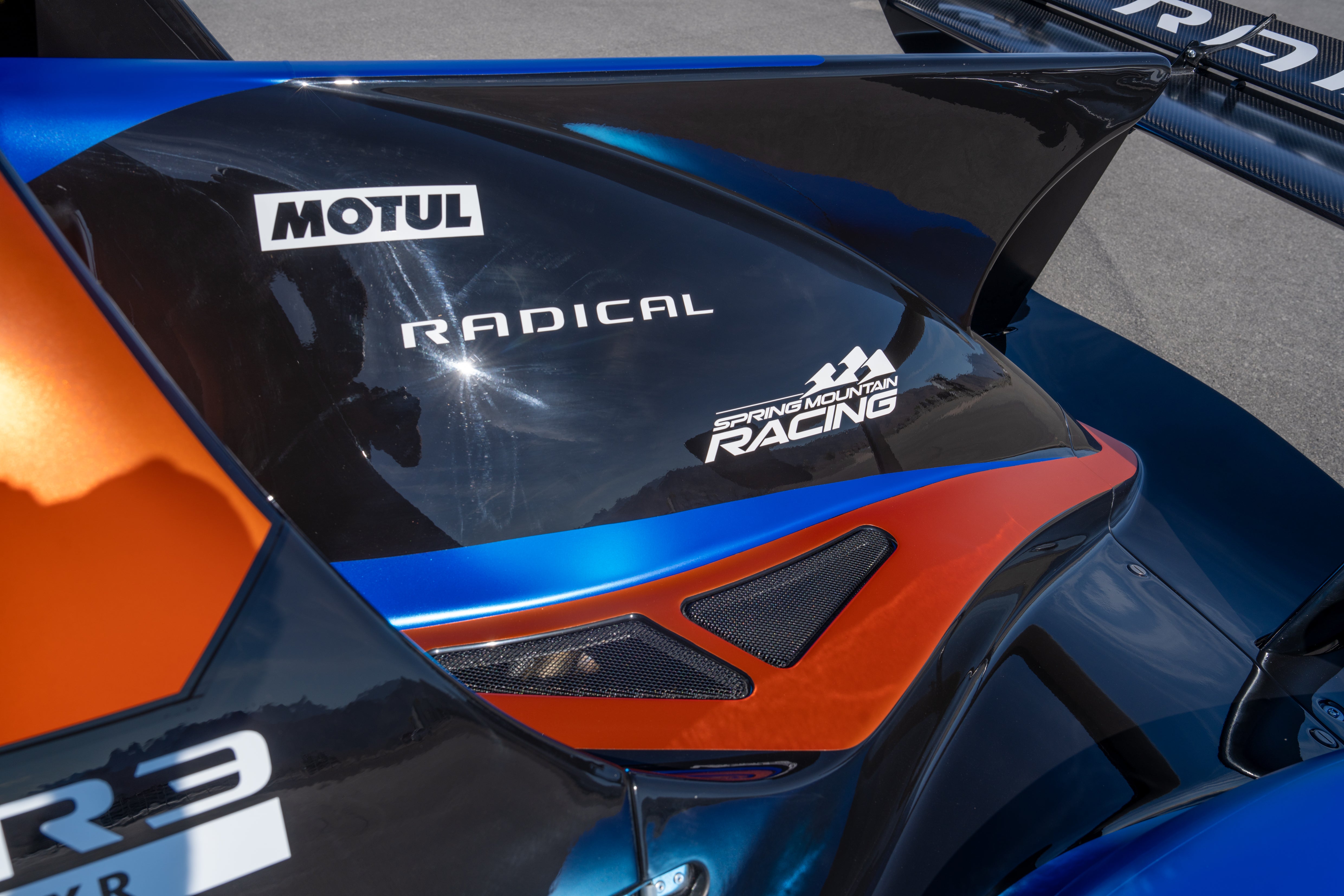 2025 Radical SR3XXR Center Carbon Seat 1500cc Cup Spec - Spring Mountain Livery - In stock and ready for delivery